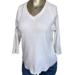 Eddie Bauer V Neck White Ribbed Women Medium Top Classic Casual